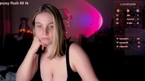 Snapshot of _wikki_ chatting on 01/27/25, 05:04 Tory lavender - MV online show from 01/27/25, 05:04