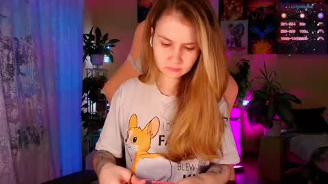 Enni online show from 12/02/25, 07:36