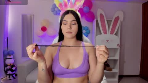 Snapshot of _wtdreamgirl chatting on 04/05/26, 05:54 Luisa online show from 04/05/26, 05:54