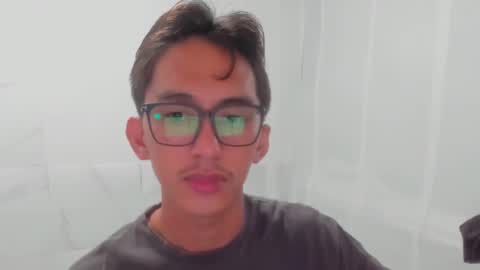 Snapshot of _xxhavefunwithme69_ chatting on 11/20/25, 05:56 Andrei online show from 11/20/25, 05:56