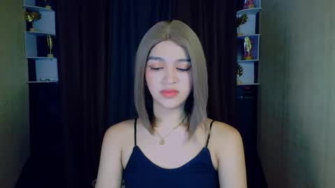 Snapshot of _xxlilly chatting on 05/05/26, 03:03 _xxlilly online show from 05/05/26, 03:03