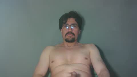 Snapshot of _yjesneth2011 chatting on 11/16/25, 01:22 _yjesneth2011 online show from 11/16/25, 01:22