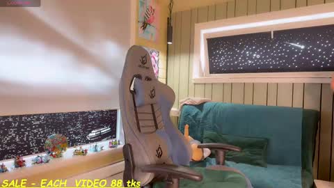 YourSecretCrush online show from 05/04/26, 06:31