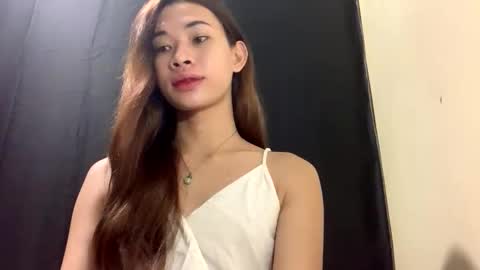 Snapshot of _yoursexwife_ chatting on 03/17/26, 04:50 sheng online show from 03/17/26, 04:50