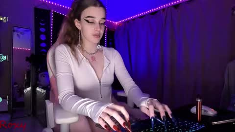 Snapshot of _yourwetdreams_ chatting on 01/10/26, 12:34 Roxy online show from 01/10/26, 12:34