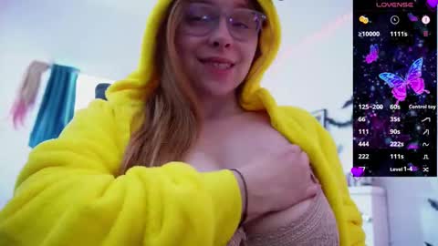 Polly online show from 11/30/25, 09:24