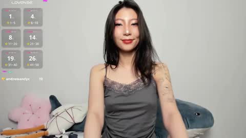 Mia online show from 03/18/26, 02:37