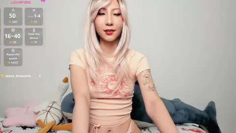Mia online show from 05/13/26, 10:49