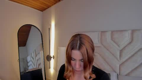 Zoe  online show from 07/10/26, 01:14