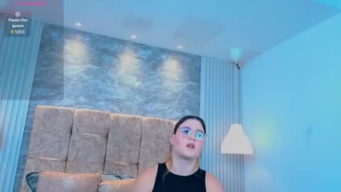 zoe online show from 03/15/26, 11:49