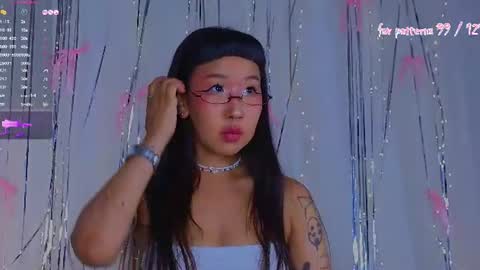 Snapshot of a1ly chatting on 06/17/26, 03:46 Ally online show from 06/17/26, 03:46
