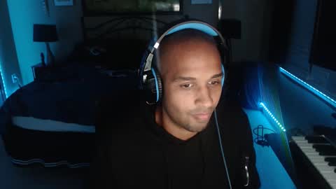 a4orce online show from 11/18/25, 01:55