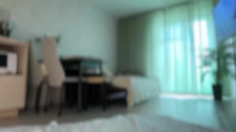        online show from 10/28/25, 07:45