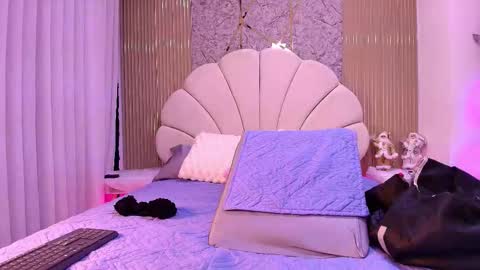 Snapshot of a_aisha chatting on 01/09/26, 11:57 Aisha online show from 01/09/26, 11:57