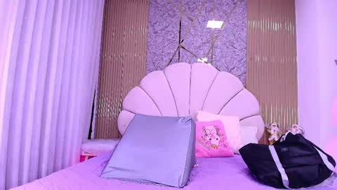 Snapshot of a_aisha chatting on 01/10/26, 11:56 Aisha online show from 01/10/26, 11:56