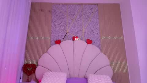 Snapshot of a_aisha chatting on 03/02/26, 12:01 Aisha online show from 03/02/26, 12:01