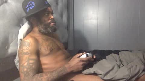 a_rizzy85 online show from 04/29/26, 05:11