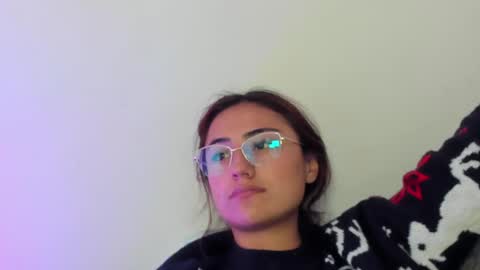 Snapshot of a_sexy_couple__ chatting on 01/28/25, 08:58 A Sexy Couple online show from 01/28/25, 08:58