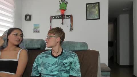 Snapshot of a_sexy_couple__ chatting on 09/19/25, 07:14 A Sexy Couple online show from 09/19/25, 07:14