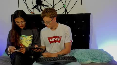 Snapshot of a_sexy_couple__ chatting on 10/28/25, 09:28 A Sexy Couple online show from 10/28/25, 09:28