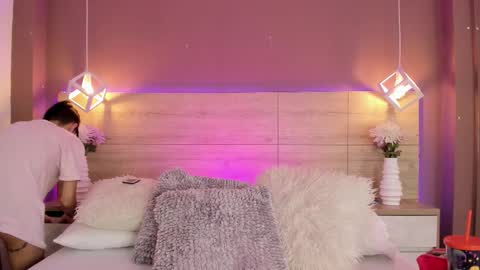 Snapshot of aa_lunit chatting on 11/15/25, 02:24 Luni online show from 11/15/25, 02:24