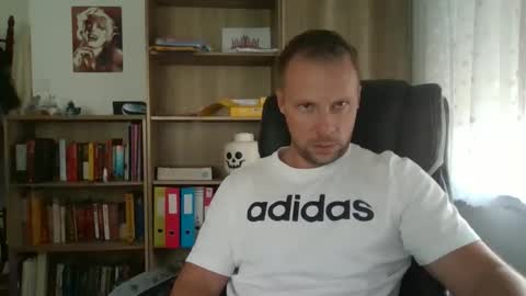 Snapshot of aaaandzzz chatting on 11/13/25, 09:30 Long distance cumshot online show from 11/13/25, 09:30