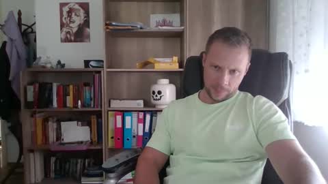 Snapshot of aaaandzzz chatting on 11/19/25, 11:21 Long distance cumshot online show from 11/19/25, 11:21