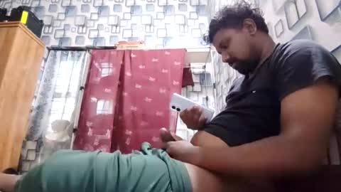 Snapshot of aachujos97 chatting on 10/31/25, 11:44 Aachujos online show from 10/31/25, 11:44