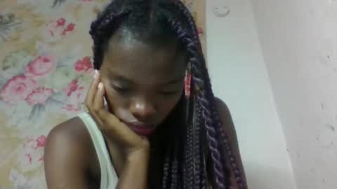 aadienne online show from 05/01/26, 02:16