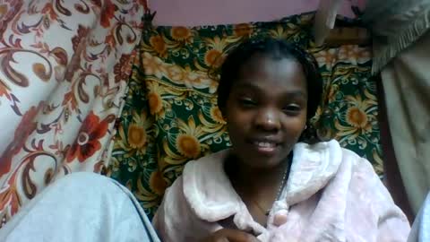 aadienne online show from 07/07/26, 08:24
