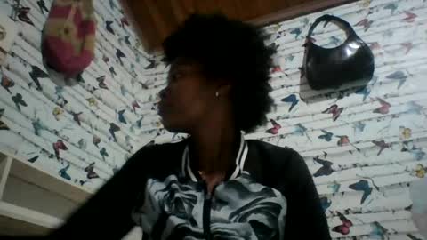 aadienne online show from 08/02/26, 03:43