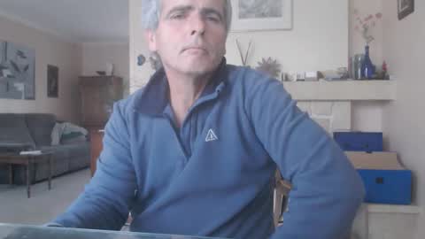 Aalex1717 online show from 10/16/25, 06:36