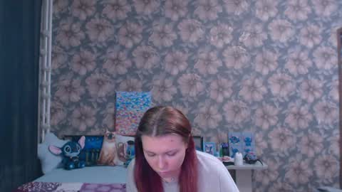Snapshot of aalicebubble chatting on 03/31/26, 05:02 Alice online show from 03/31/26, 05:02