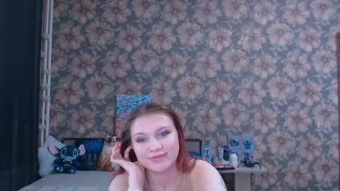 Snapshot of aalicebubble chatting on 04/08/26, 02:11 Alice online show from 04/08/26, 02:11