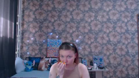 Snapshot of aalicebubble chatting on 04/11/26, 03:00 Alice online show from 04/11/26, 03:00