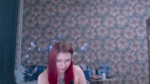 Snapshot of aalicebubble chatting on 04/23/26, 12:29 Alice online show from 04/23/26, 12:29