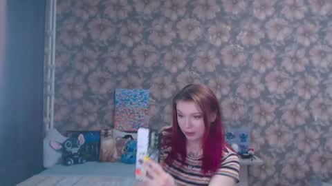 Snapshot of aalicebubble chatting on 04/29/26, 01:59 Alice online show from 04/29/26, 01:59