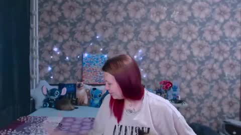 Snapshot of aalicebubble chatting on 05/21/26, 07:54 Alice online show from 05/21/26, 07:54