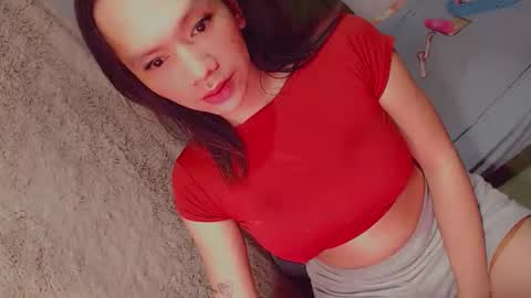 Snapshot of aaliyah04 chatting on 11/16/25, 11:27 BERLAT online show from 11/16/25, 11:27