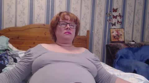 NINA online show from 12/03/25, 06:43