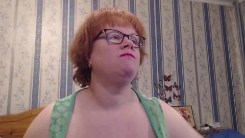 Snapshot of aamarillis chatting on 01/14/26, 10:25 NINA online show from 01/14/26, 10:25