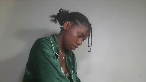 aangevelo online show from 11/09/25, 10:08