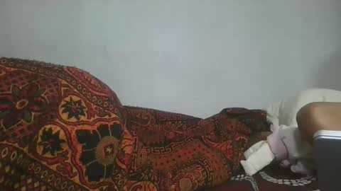 aangevelo online show from 11/11/25, 10:48