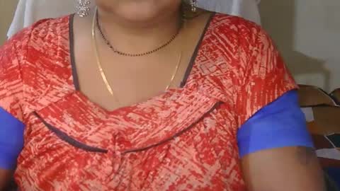 Snapshot of aaradhya_sexy_88 chatting on 04/18/26, 09:46 aaradhya_sexy_88 online show from 04/18/26, 09:46
