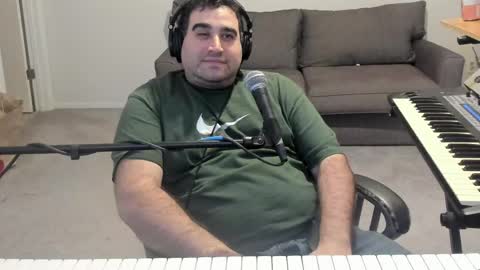 Snapshot of aaroleplayer chatting on 03/31/26, 10:10 Aaron online show from 03/31/26, 10:10