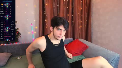Snapshot of aaron_bang chatting on 01/20/25, 01:07 Aaron Bang online show from 01/20/25, 01:07