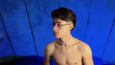 Aaron Ezequiel online show from 10/01/25, 11:11