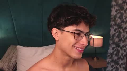 Aaron Ezequiel online show from 06/20/26, 01:03