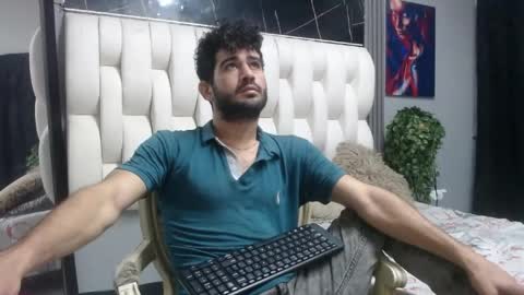 Snapshot of aaron_jones_1 chatting on 05/15/26, 06:31 aaron_jones_1 online show from 05/15/26, 06:31