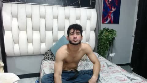 Snapshot of aaron_jones_1 chatting on 05/20/26, 03:02 aaron_jones_1 online show from 05/20/26, 03:02